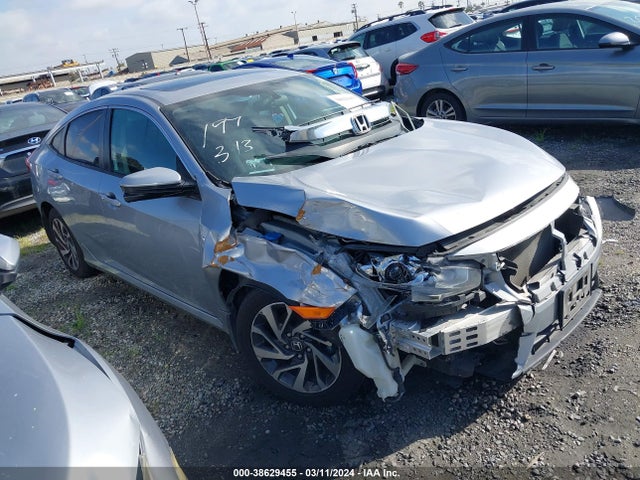 2018 2HGFC2F71JH558472 main image