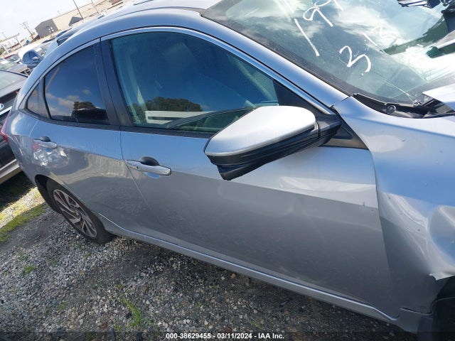 Honda CIVIC EX 2018 2HGFC2F71JH558472 Image 14