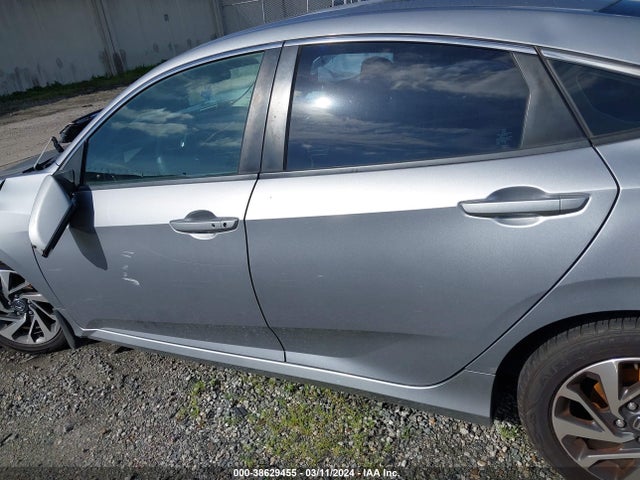 Honda CIVIC EX 2018 2HGFC2F71JH558472 Image 15