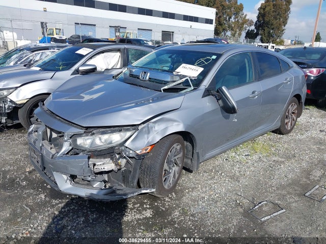 Honda CIVIC EX 2018 2HGFC2F71JH558472 Image 2