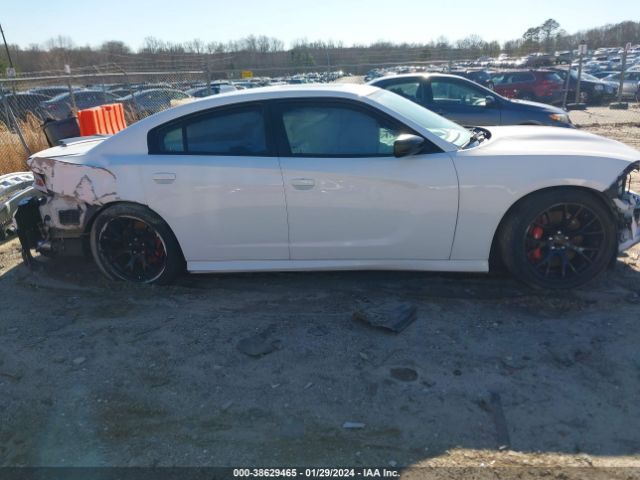 2C3CDXEJ7GH129679 Dodge Charger Srt 392
