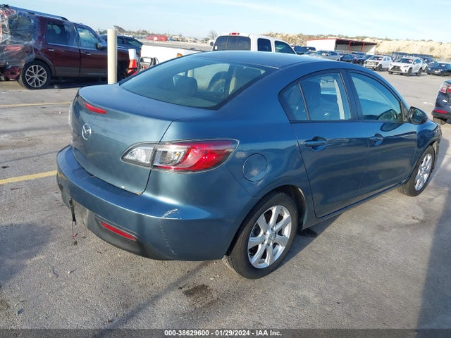 2011 MAZDA MAZDA3 I TOURING VIN: JM1BL1VF1B1418857