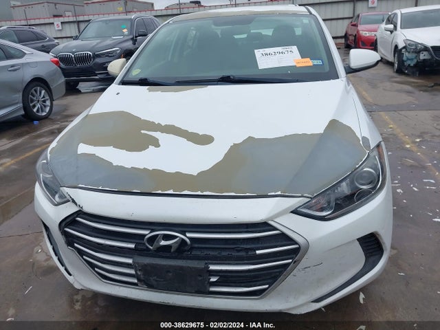 2018 HYUNDAI ELANTRA SEL VIN: 5NPD84LF0JH251879