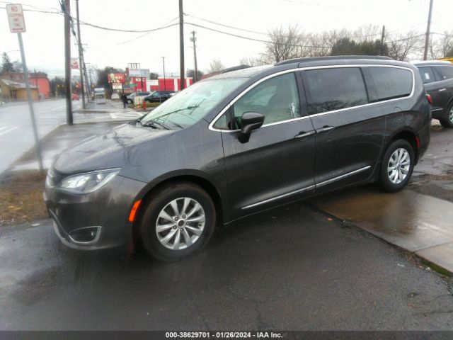2017 CHRYSLER PACIFICA 2C4RC1BG6HR684682 Photo 1