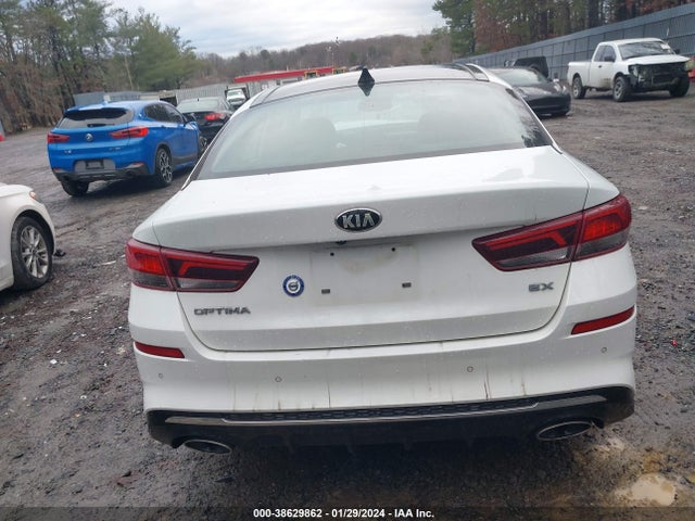 KIA OPTIMA EX 2019 5XXGU4L17KG332663 Image 16