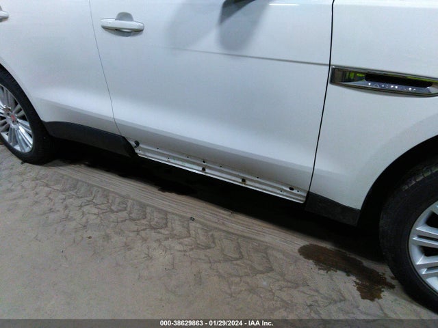 2019 JAGUAR F-PACE SADCN2GX7KA601386 Photo 5