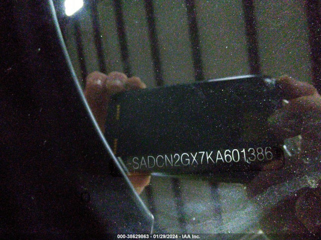 2019 JAGUAR F-PACE SADCN2GX7KA601386 Photo 8