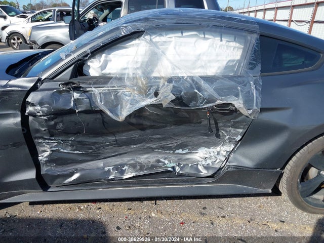 Ford Mustang Ecoboost 2018 1FA6P8TH3J5118642 Image 6