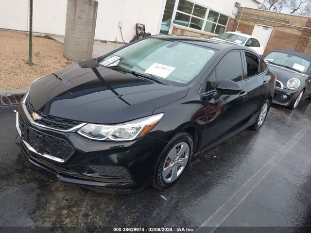 Chevrolet Cruze Ls Auto 2018 1G1BC5SM5J7191025 Image 2