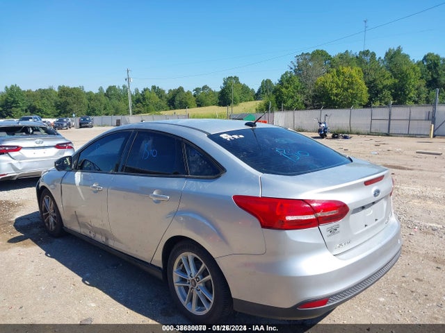 Ford FOCUS SE 2016 1FADP3F26GL328044 Image 3