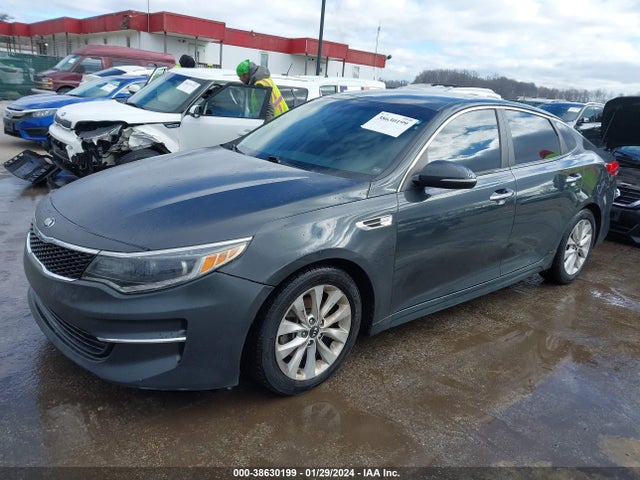 KIA Optima Lx 2016 5XXGT4L38GG076772 Image 2