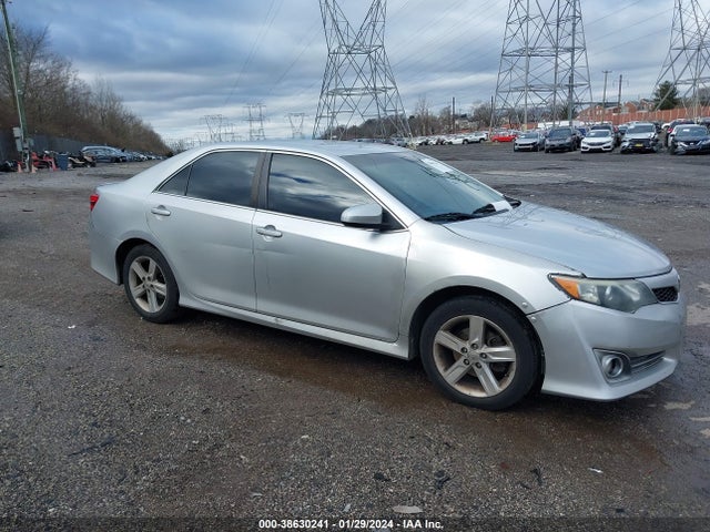 2014 TOYOTA CAMRY SE VIN: 4T1BF1FKXEU454192