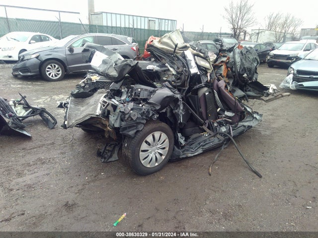 Chevrolet Cruze Ls Auto 2014 1G1PA5SG7E7378066 Image 2