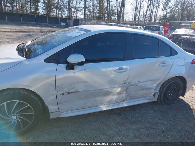 Toyota COROLLA LE 2022 JTDEPMAE1N3027040 Image 6