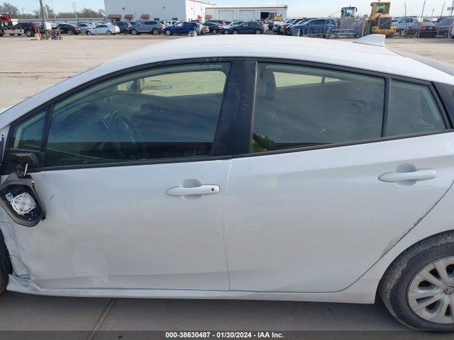 Toyota Prius L 2022 JTDKAMFU1N3162636 Image 14
