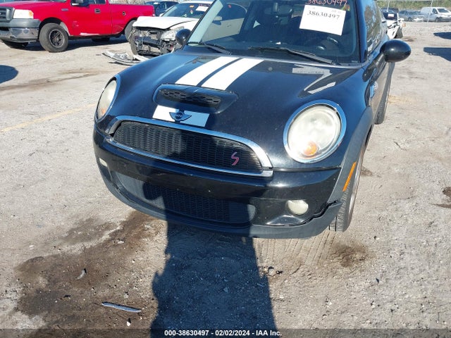 2010 MINI COOPER S WMWMF7C54ATZ70026 Photo 5