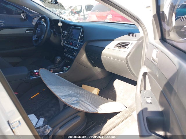 Hyundai SONATA SEL 2019 5NPE34AF0KH752973 Image 5