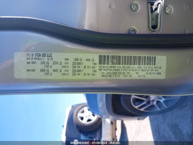 3C4NJCBB9KT832168 Jeep Compass Sun And Wheel Fwd