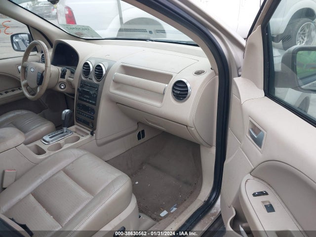 2005 FORD FREESTYLE SEL VIN: 1FMZK02145GA70487