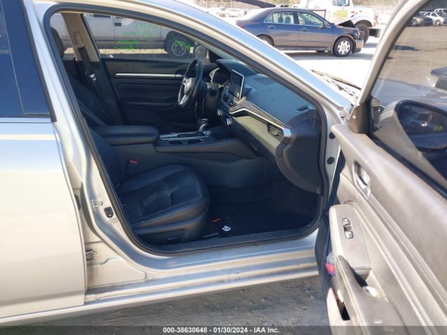 1N4BL4EV1KC116469 Nissan Altima 2.5 Sl