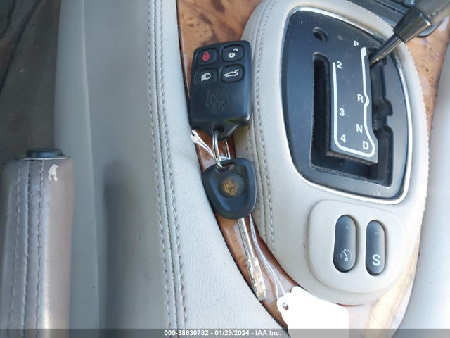 1999 JAGUAR XJ8 SAJHX1048XC856535 Photo 10