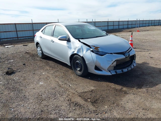 Toyota COROLLA L 2017 5YFBURHE4HP656804 Image 1