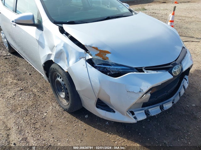 Toyota COROLLA L 2017 5YFBURHE4HP656804 Image 6