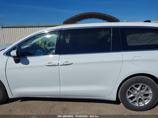 Chrysler Pacifica Touring L 2023 2C4RC1BG7PR590356 Image 14