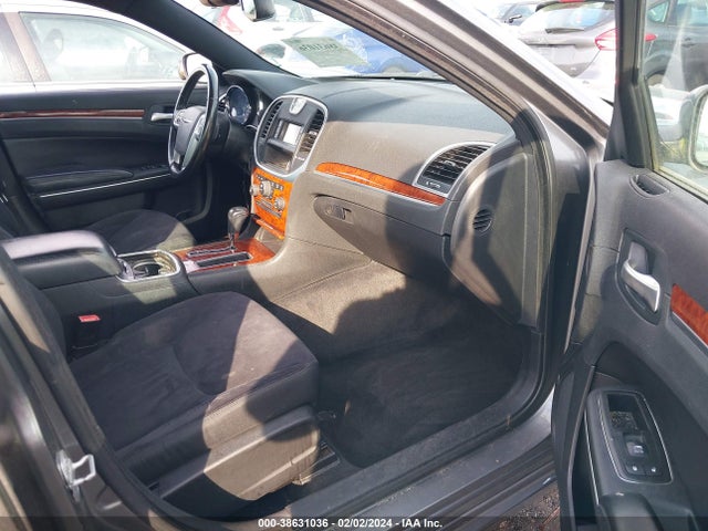 2012 Chrysler 300 მანქანა იყიდება აუქციონზე, vin: 2C3CCAAG0CH113800, აუქციონის ნომერი: 38631036