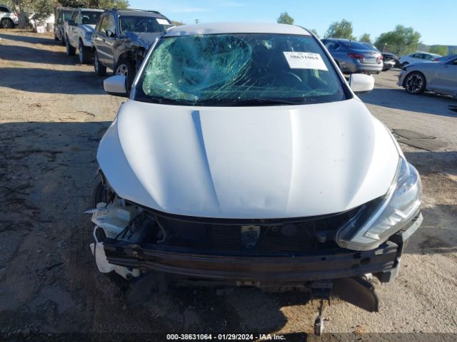 3N1AB7AP2KY318555 Nissan SENTRA SV