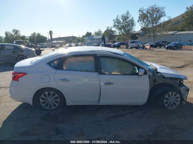 3N1AB7AP2KY318555 Nissan SENTRA SV