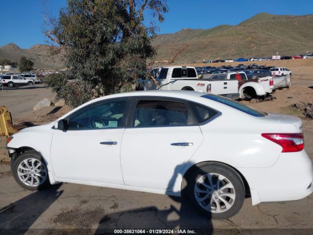 3N1AB7AP2KY318555 Nissan SENTRA SV