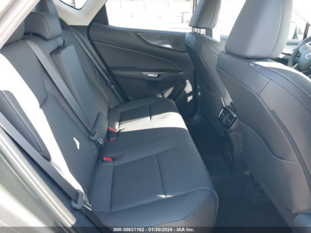 2T2GGCEZ0RC050995 Lexus Nx 350 Premium
