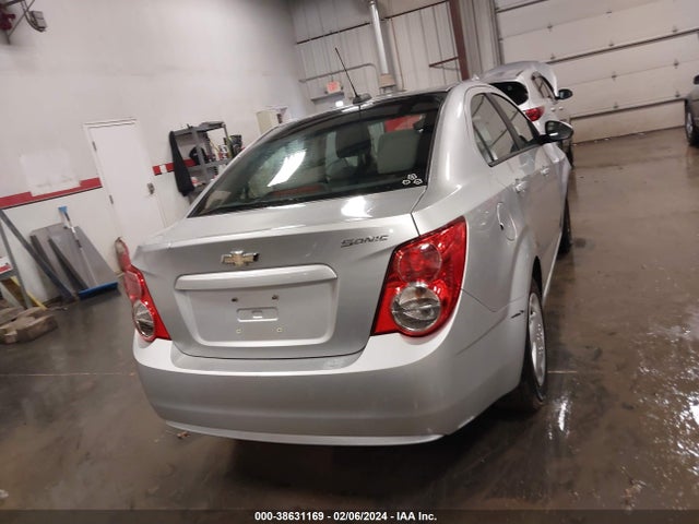 Chevrolet Sonic Ls Auto 2016 1G1JA5SH2G4118922 Image 16