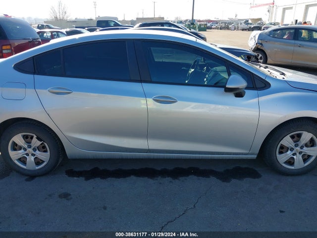 Chevrolet Cruze Ls Auto 2017 1G1BC5SM5H7155913 Image 13