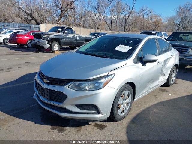 Chevrolet Cruze Ls Auto 2017 1G1BC5SM5H7155913 Image 2