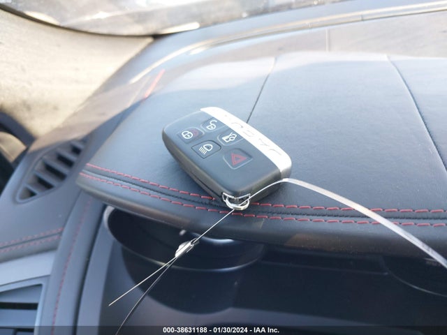 2017 JAGUAR F-TYPE SAJWA6BU2H8K37128 Photo 10