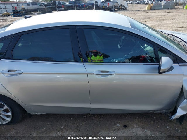 2016 FORD FUSION S VIN: 3FA6P0G72GR114140