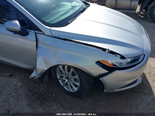 2016 FORD FUSION S VIN: 3FA6P0G72GR114140
