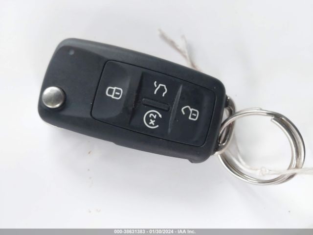 1VWMA7A39MC010320 Volkswagen Passat 2.0t R-line