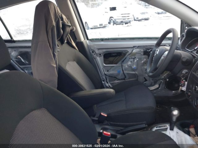 3N1CN7AP5JL876041 Nissan Versa 1.6 Sv