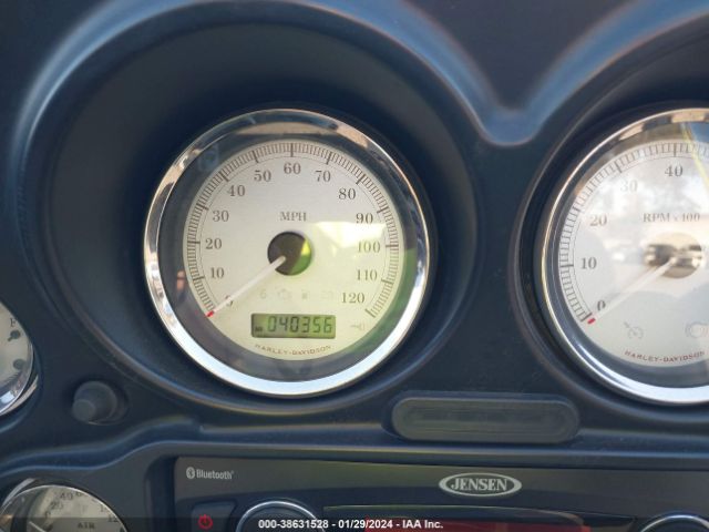 2013 HARLEY-DAVIDSON FLHX 1HD1KBM3XDB637968 Photo 6
