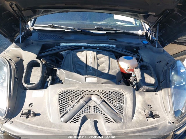 2017 PORSCHE MACAN WP1AB2A56HLB17286 Photo 9