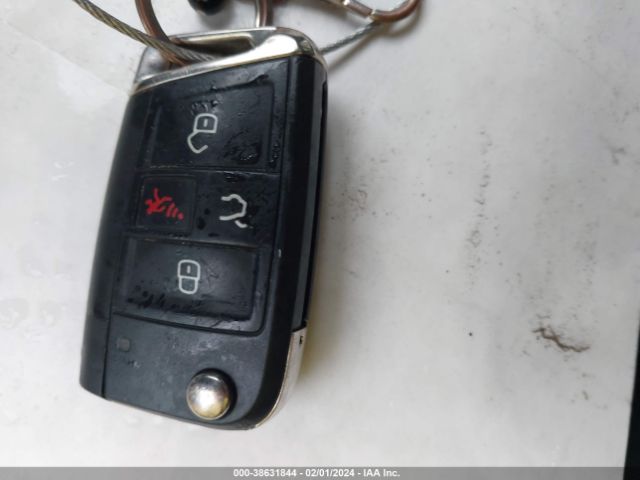 3VV2B7AX0JM219080 Volkswagen Tiguan 2.0t Se/2.0t Sel