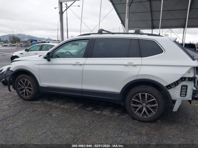 3VV2B7AX0JM219080 Volkswagen Tiguan 2.0t Se/2.0t Sel