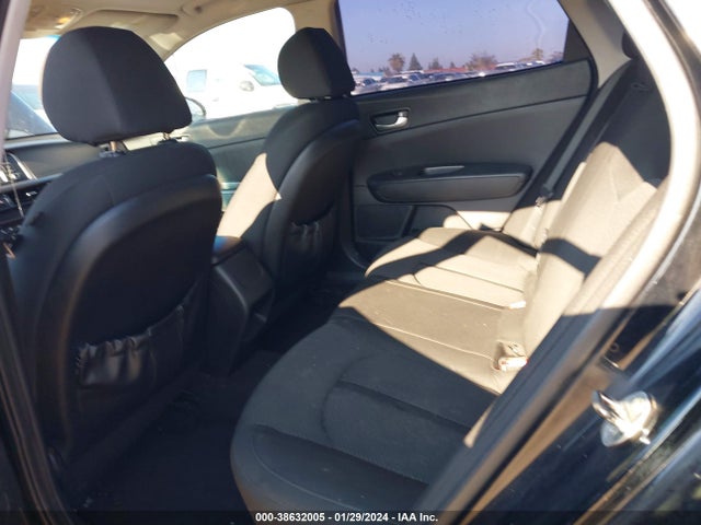 KIA Optima Lx 2017 5XXGT4L36HG173695 Image 8