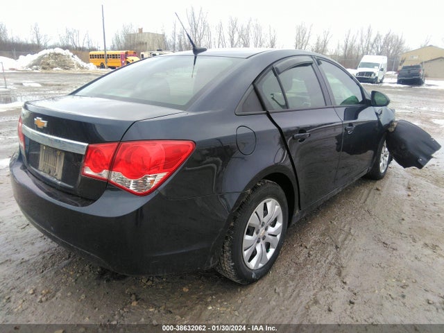 Chevrolet Cruze Ls Manual 2014 1G1PB5SH2E7314314 Image 4