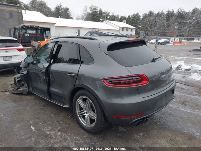 2016 PORSCHE MACAN WP1AB2A55GLB48494 Photo 2