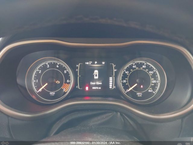 1C4PJLCBXEW205565 Jeep Cherokee Latitude