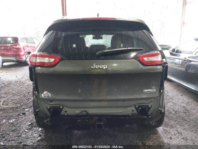 1C4PJLCBXEW205565 Jeep Cherokee Latitude
